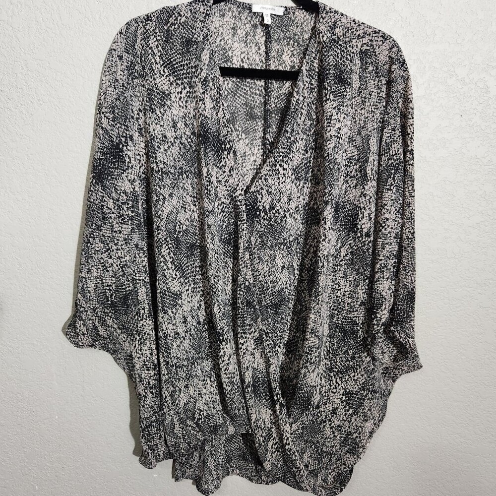 Maurices Blouse Womens 2 Black White Snakeskin Print Surplice Dolman V Neck Top